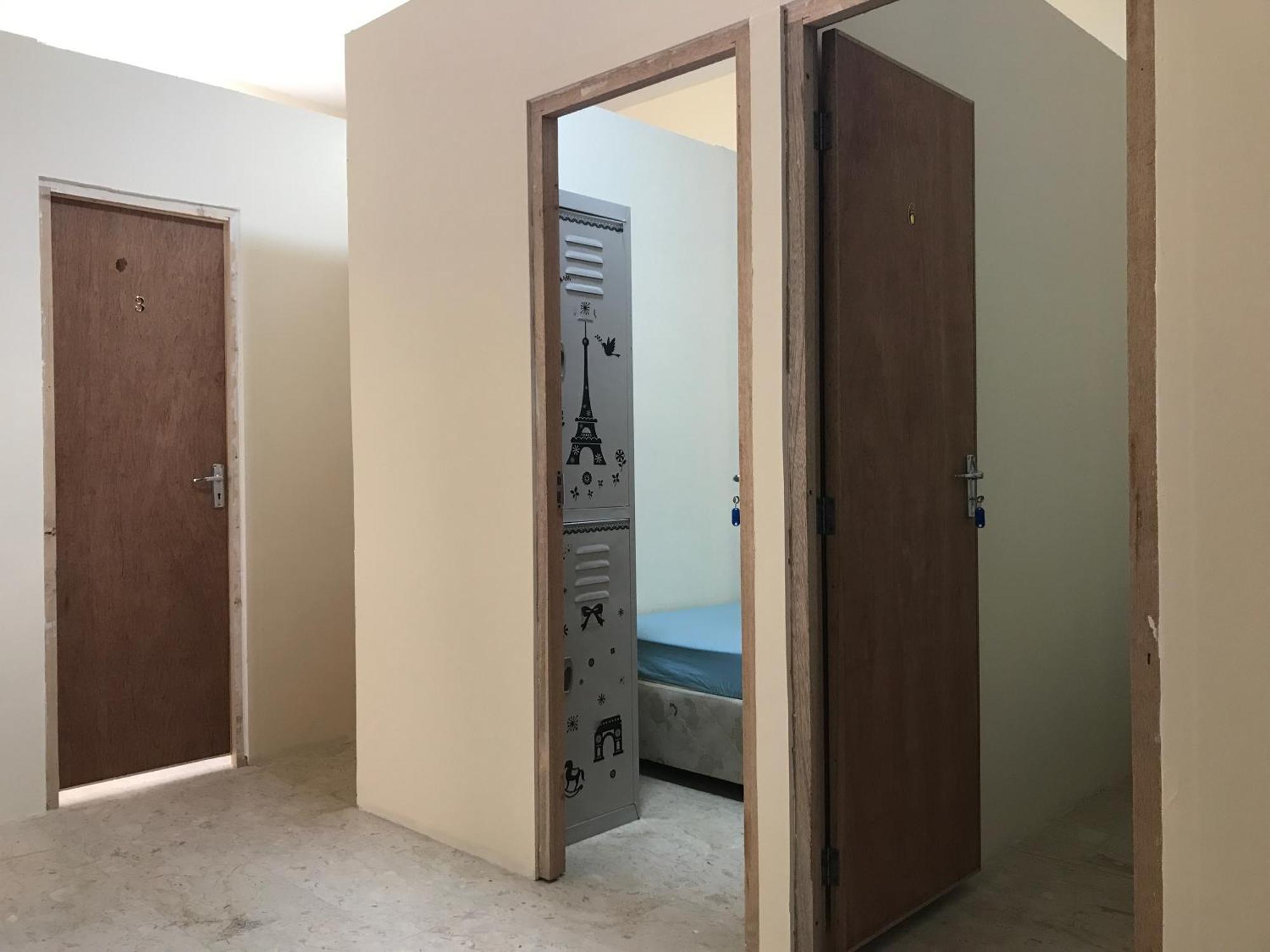 Backpacker'S Bed - No Parking Space Abu Dhabi Exterior photo